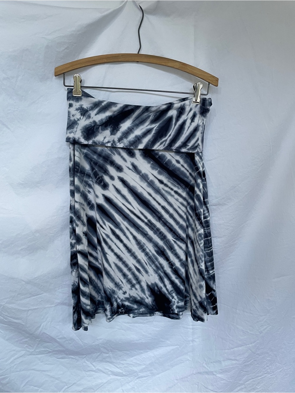Three Dots Fold-Over Waist Tie-Dye Skirt - Dark Blue and White